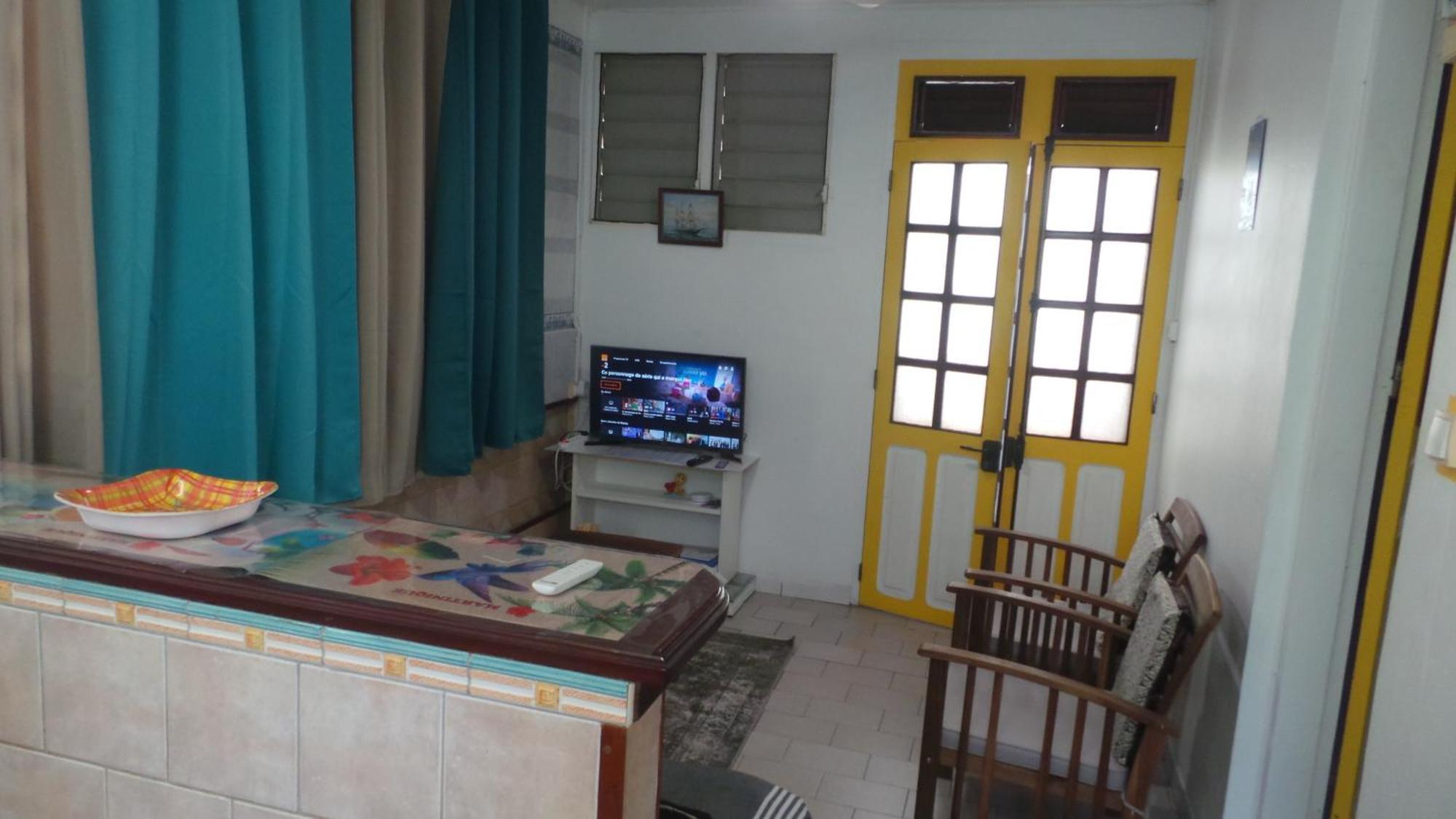 Apartament Manou Rivière-Pilote Zewnętrze zdjęcie